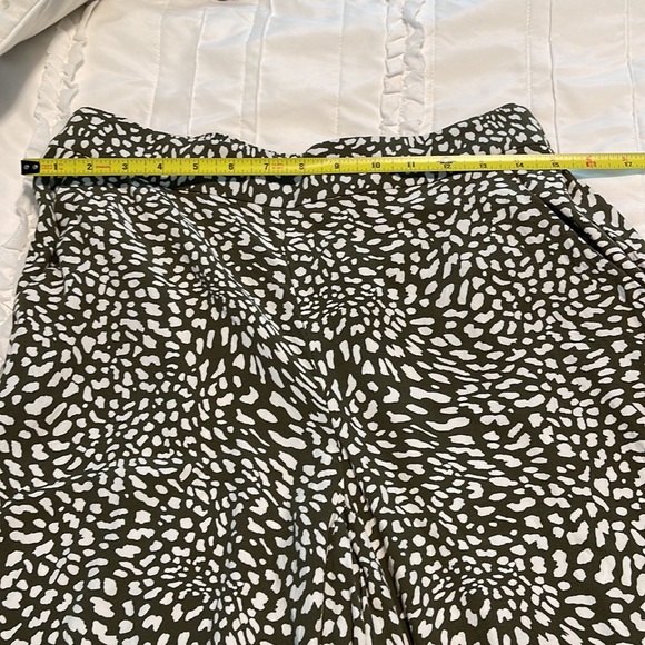 EUC LOFT Fluid Animal Print Wide Let Pants - Small - Picture 4 of 9